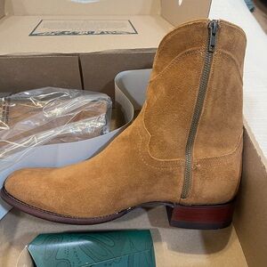 Tan Suede Men's Boots